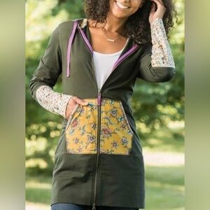 Matilda Jane Green Floral Zip-Up Hoodie Patches of Light size Medium